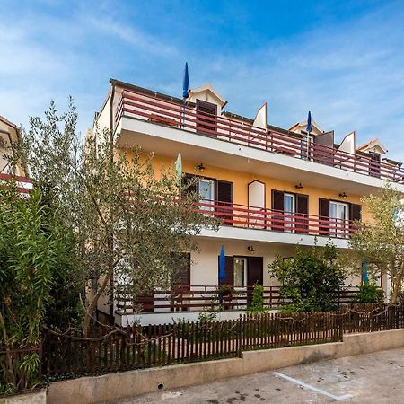 Apartments Boris Vodice Buitenkant foto