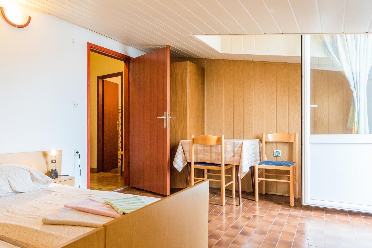Apartments Boris Vodice Buitenkant foto